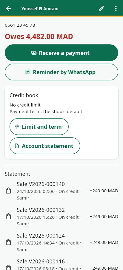 A customer account in Afus: amount owed, statement and WhatsApp reminder